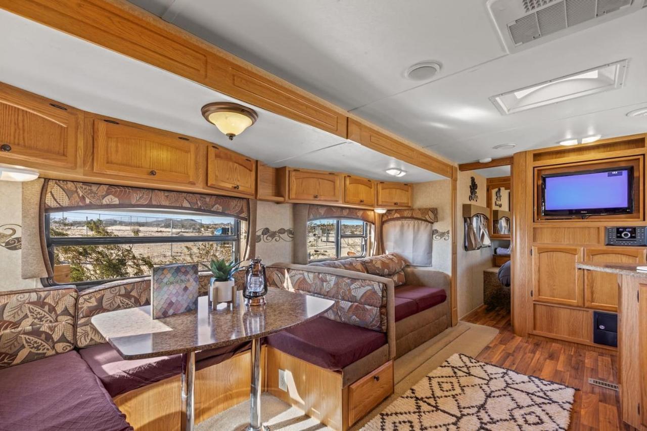 Jt Village Campground - Bunkhouse Joshua Tree Exterior foto